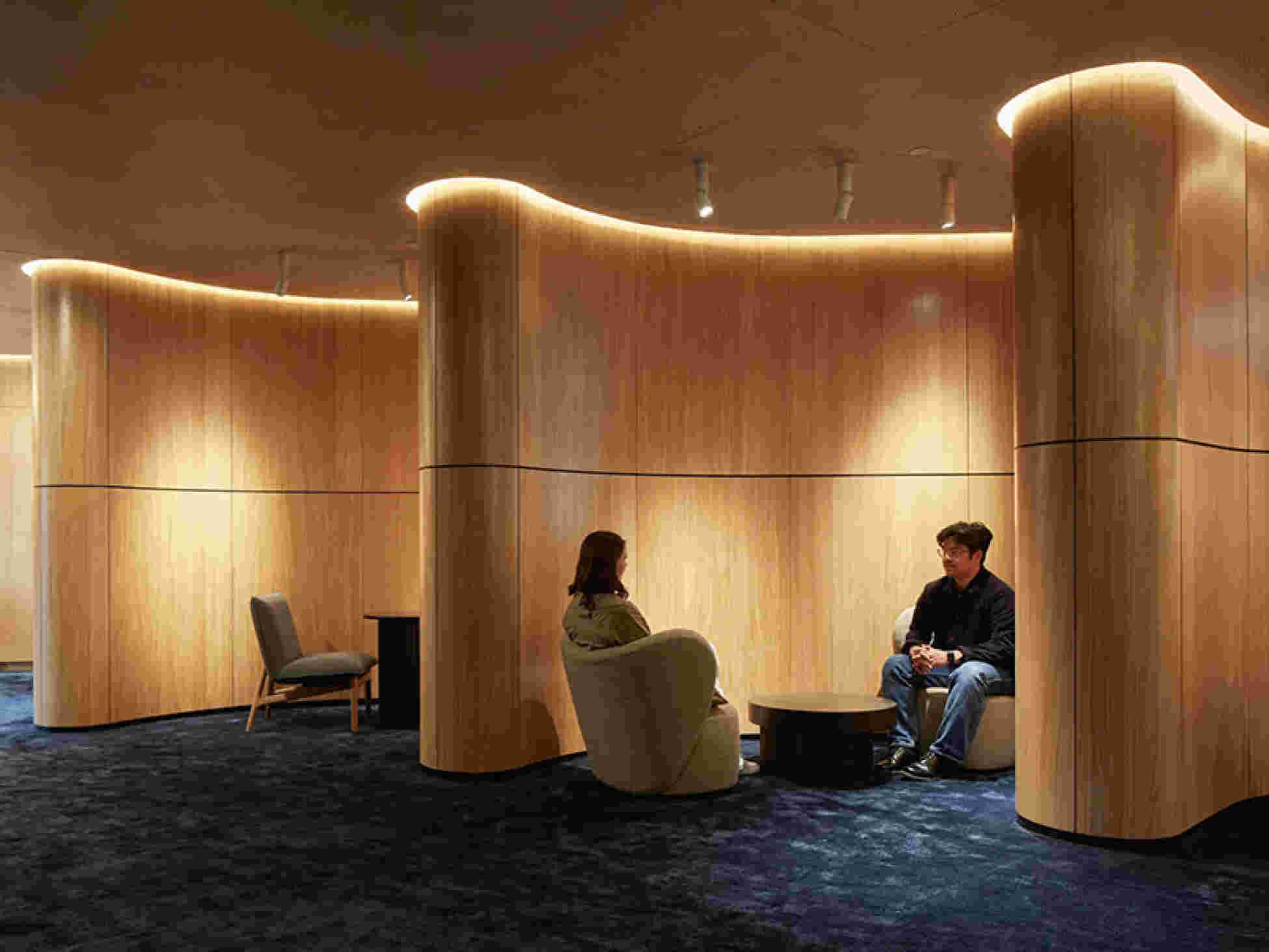 KPMG go straight to RFS for curved walls